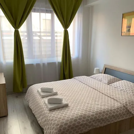 Ramona Apartment *